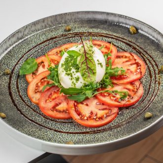Burrata Caprese